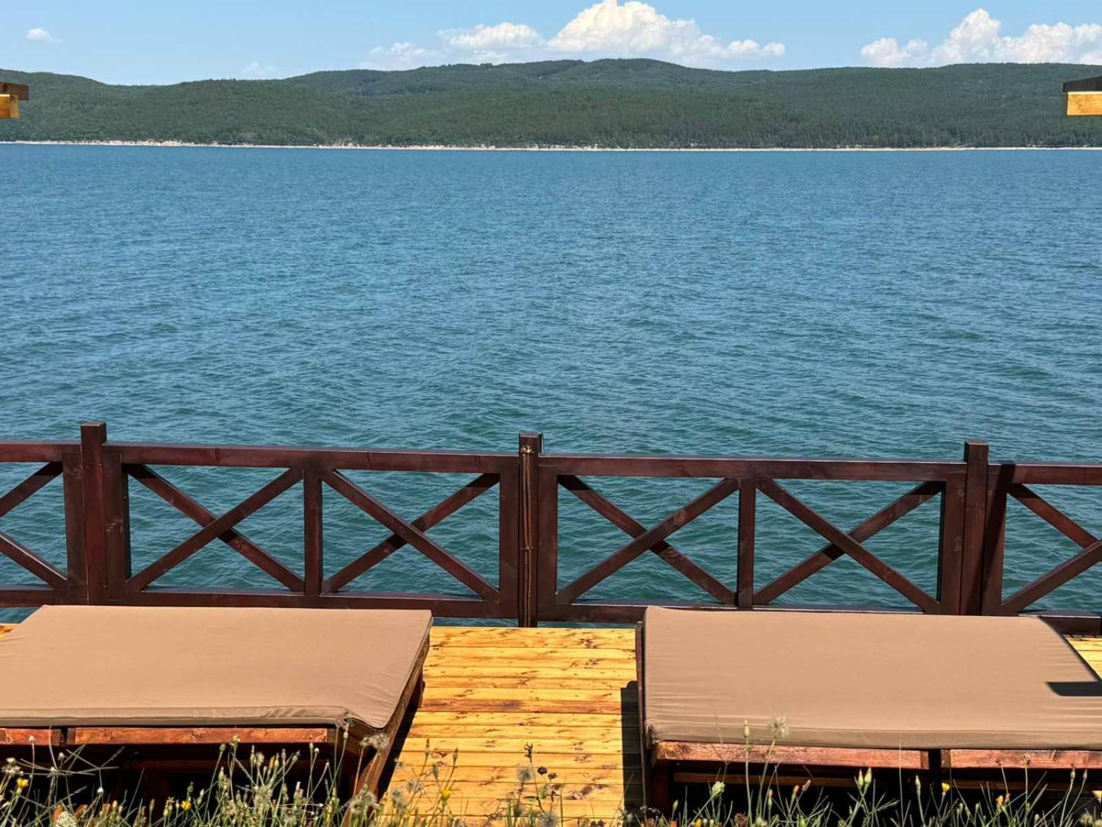 Villa Iskar Lake Residence By Bookvillabg Shtarkelovo Gnezdo Екстер'єр фото