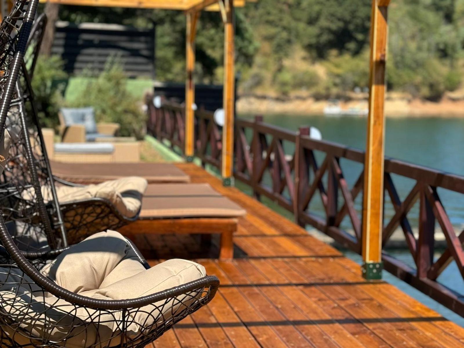 Villa Iskar Lake Residence By Bookvillabg Shtarkelovo Gnezdo Екстер'єр фото