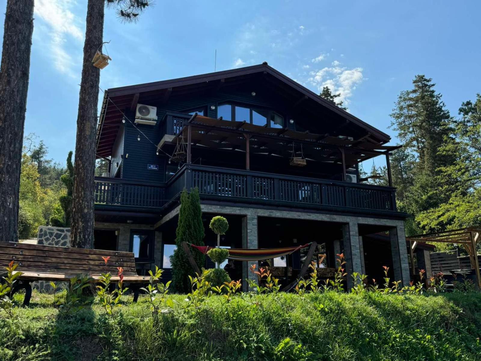 Villa Iskar Lake Residence By Bookvillabg Shtarkelovo Gnezdo Екстер'єр фото