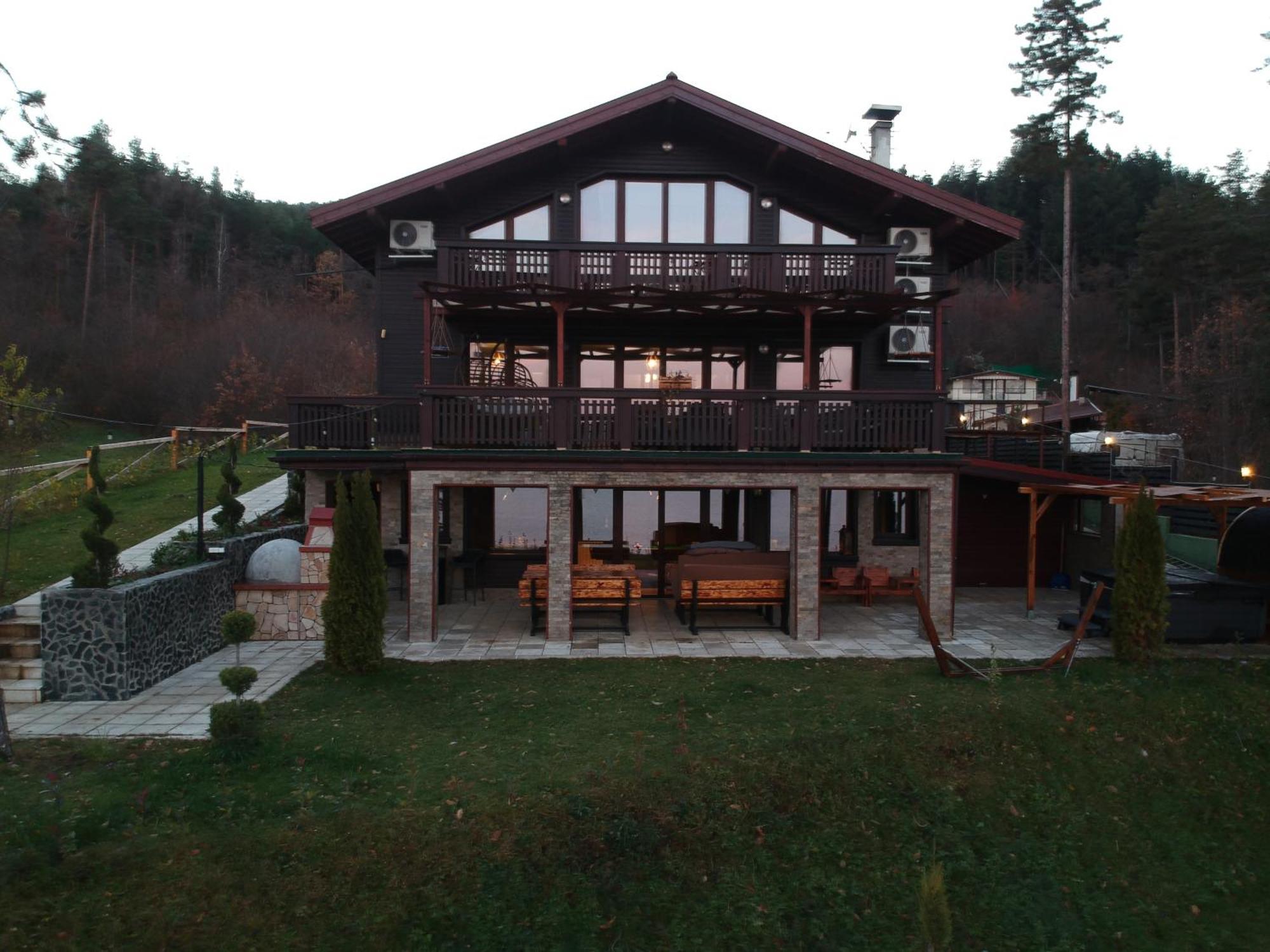 Villa Iskar Lake Residence By Bookvillabg Shtarkelovo Gnezdo Екстер'єр фото