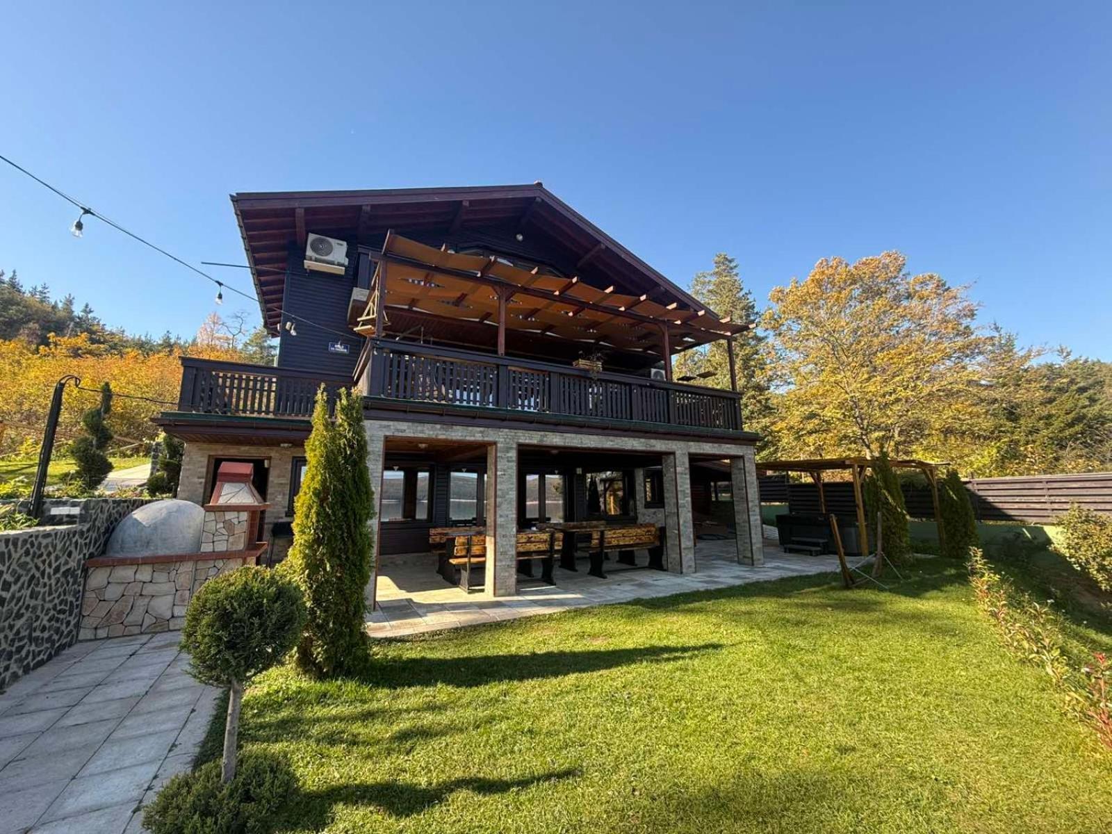 Villa Iskar Lake Residence By Bookvillabg Shtarkelovo Gnezdo Екстер'єр фото